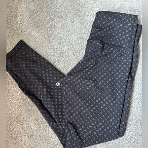 Lululemon wunder under size 6